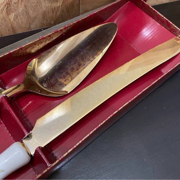 Vintage Home for the Holidays Christmas Holly Stainless Cake Server & Knife Set - Picture 3 of 12